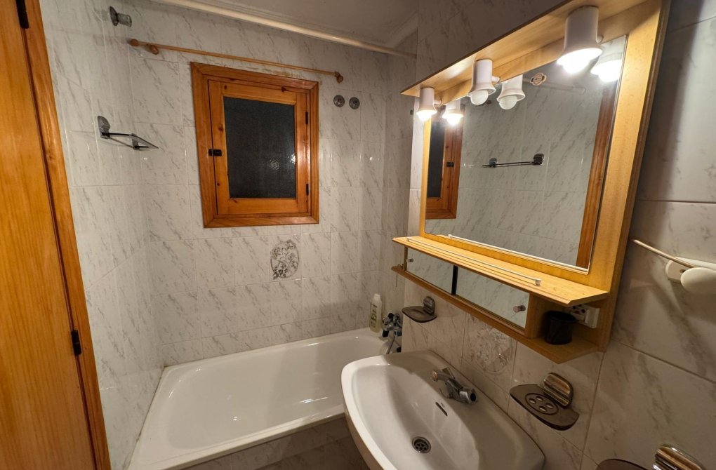 Resale - Studio - Torrevieja - Estacion de autobuses