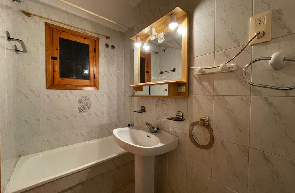 Resale - Studio - Torrevieja - Estacion de autobuses