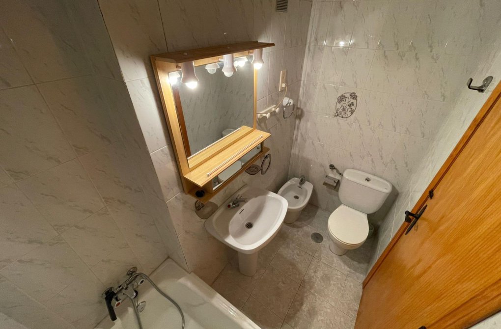 Resale - Studio - Torrevieja - Estacion de autobuses