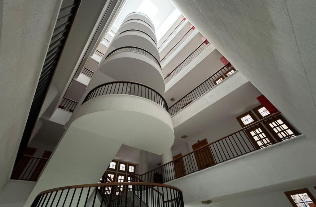 Resale - Studio - Torrevieja - Estacion de autobuses