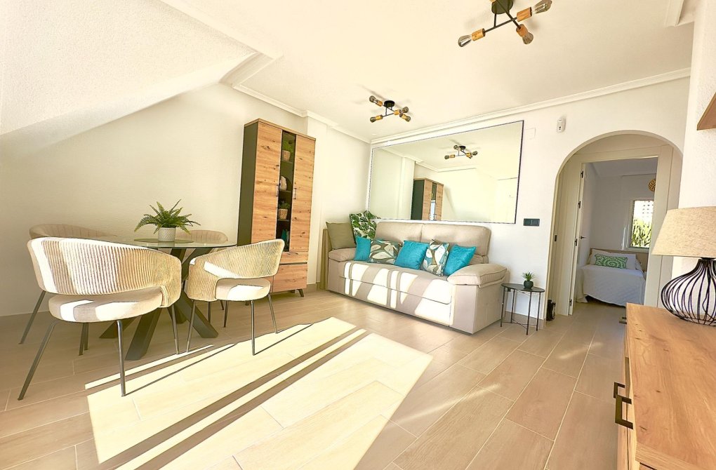 Resale - Apartment - Torrevieja - Cabo cervera