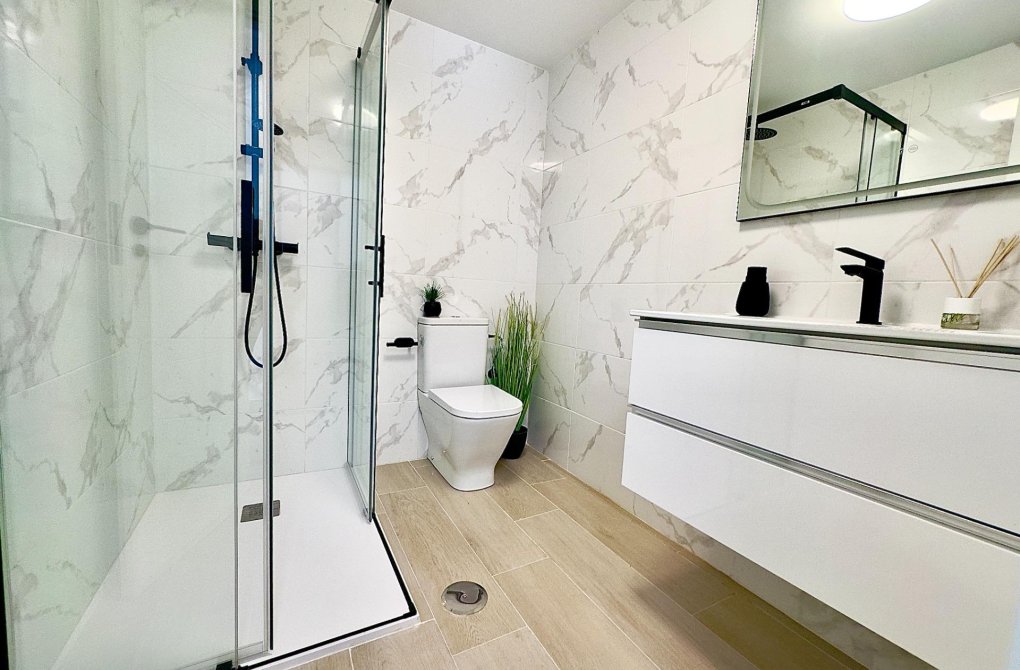 Resale - Apartment - Torrevieja - Cabo cervera