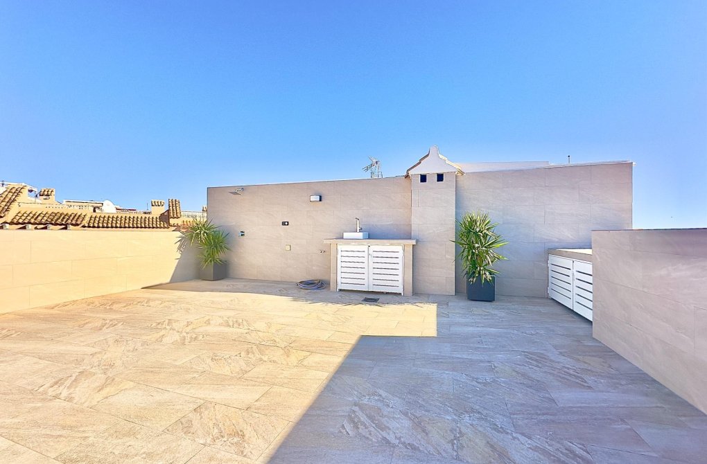 Resale - Apartment - Torrevieja - Cabo cervera