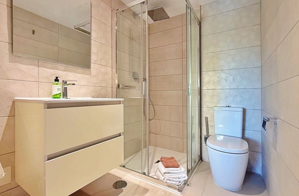 Resale - Apartment - Torrevieja - Punta prima