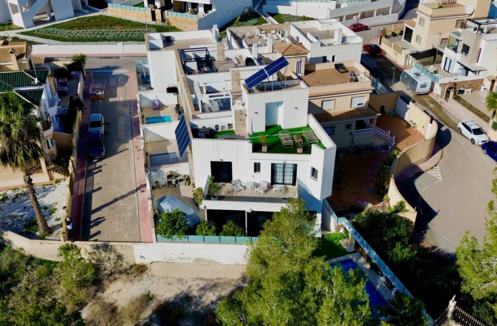 Resale - Detached Villa - Orihuela Costa - Villamartín