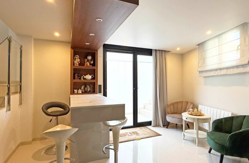 Resale - Detached Villa - Orihuela Costa - Villamartín