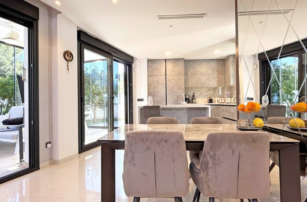 Resale - Detached Villa - Orihuela Costa - Villamartín