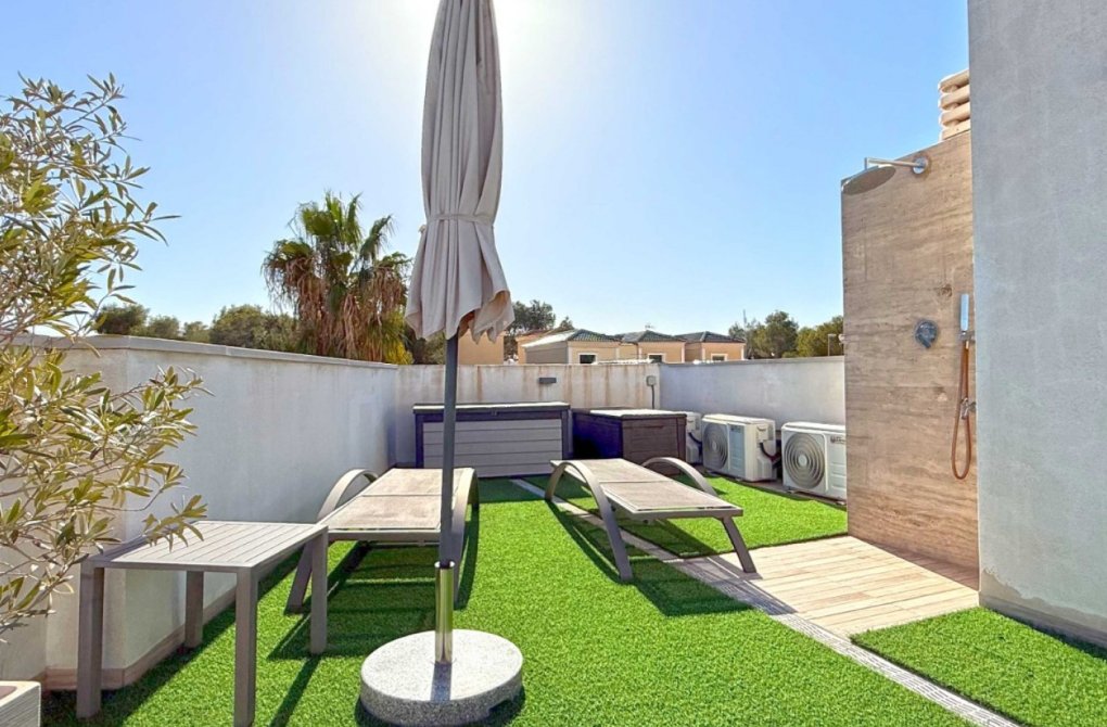 Resale - Detached Villa - Orihuela Costa - Villamartín