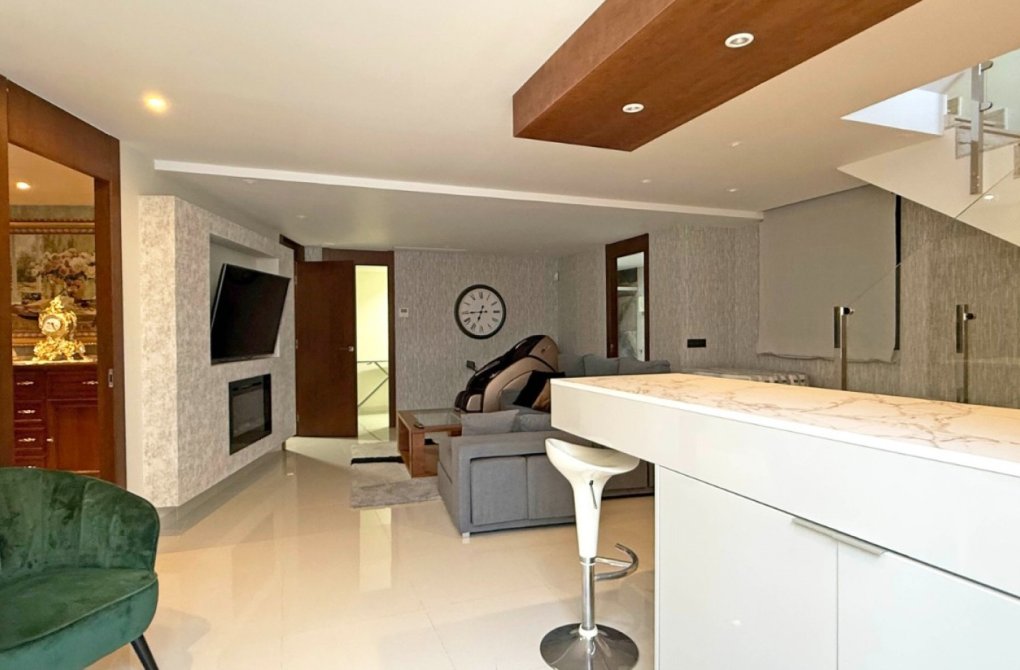 Resale - Detached Villa - Orihuela Costa - Villamartín