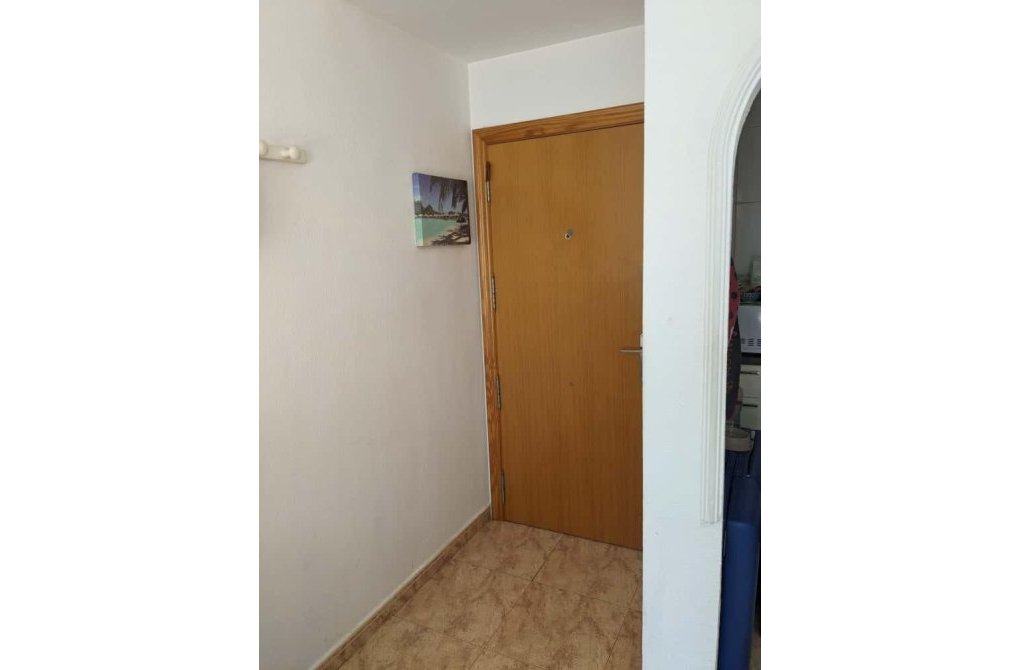 Resale - Apartment - Torrevieja - Estacion de autobuses