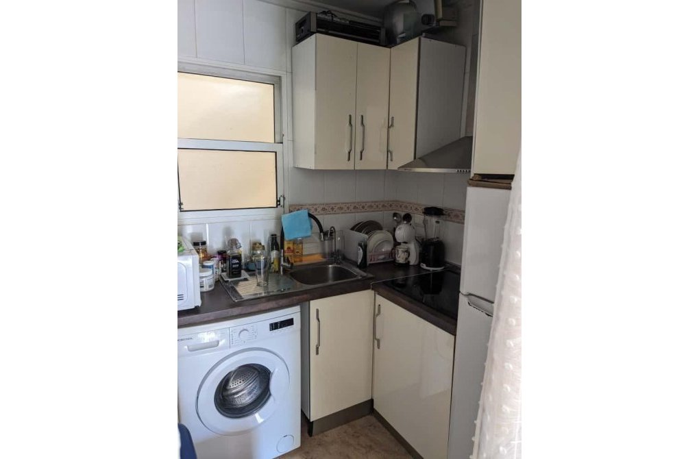 Resale - Apartment - Torrevieja - Estacion de autobuses