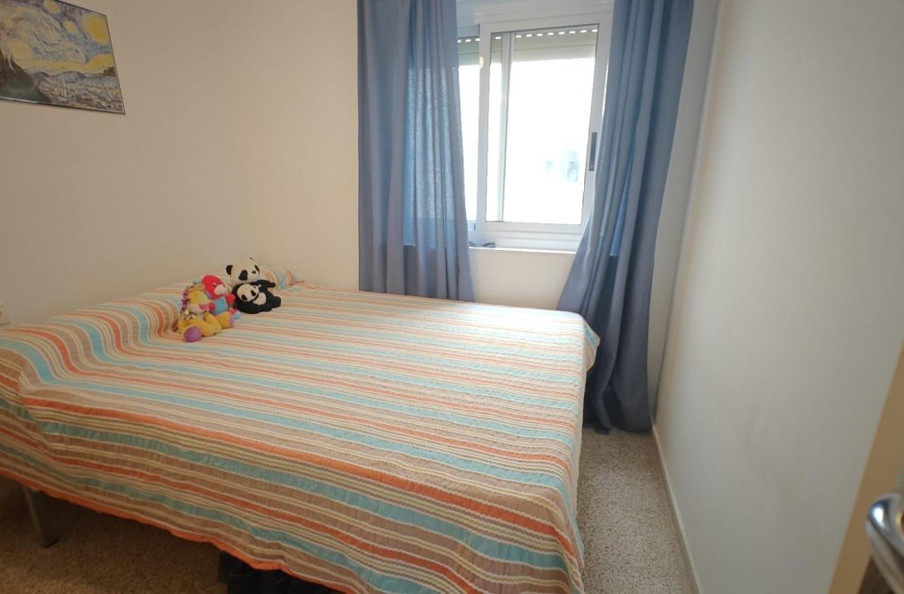 Resale - Apartment - Torrevieja - Las Piscinas Naturales