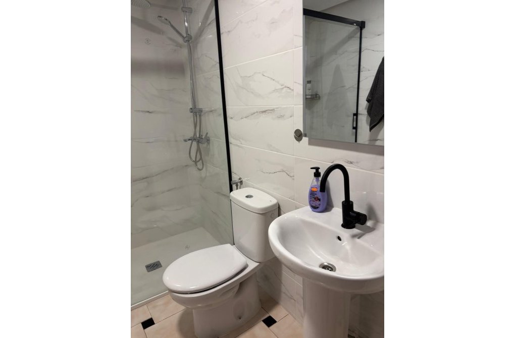 Reventa - Apartamento - Torrevieja - La Mata pueblo