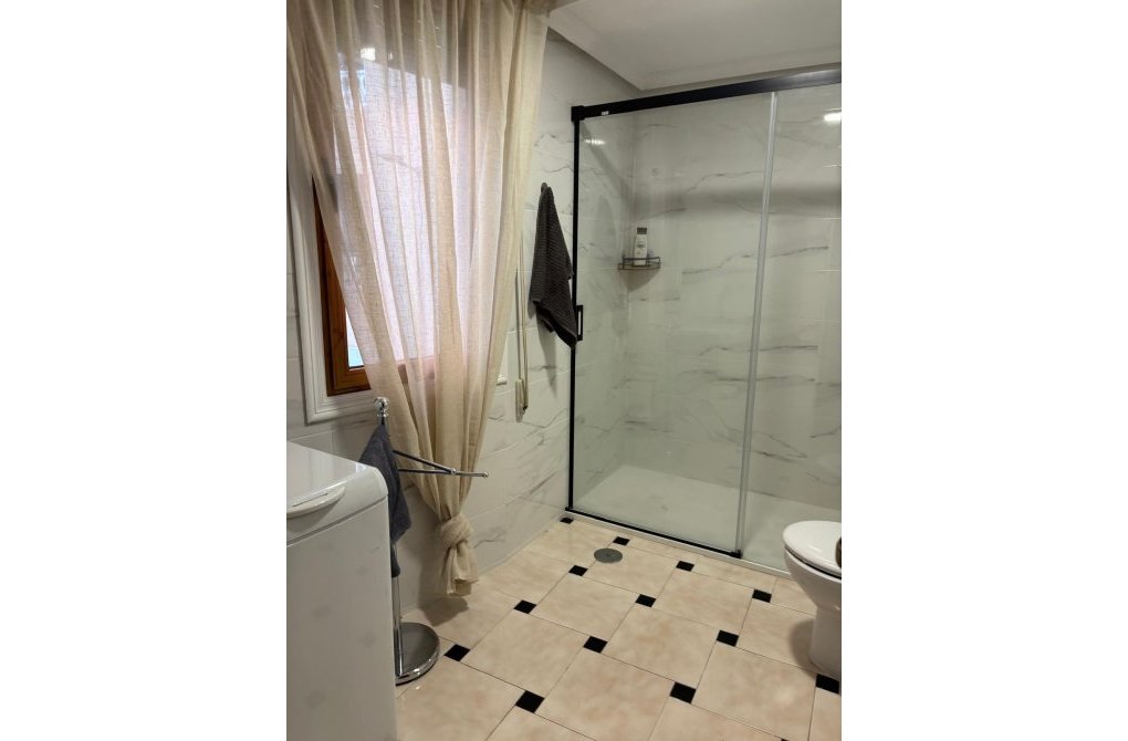 Reventa - Apartamento - Torrevieja - La Mata pueblo