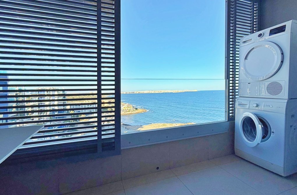 Resale - Penthouse - Torrevieja - Punta prima