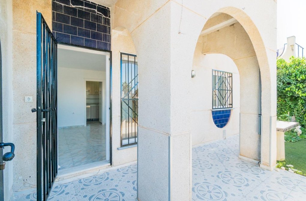 Resale - Terraced house - Torrevieja - Carrefour