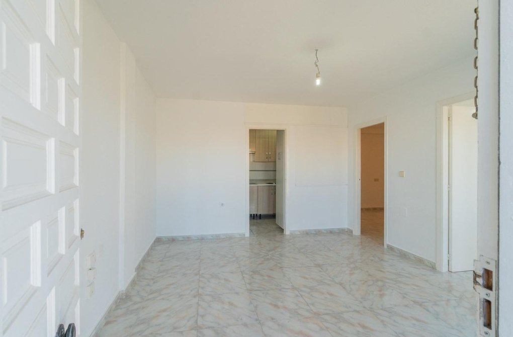 Resale - Terraced house - Torrevieja - Carrefour