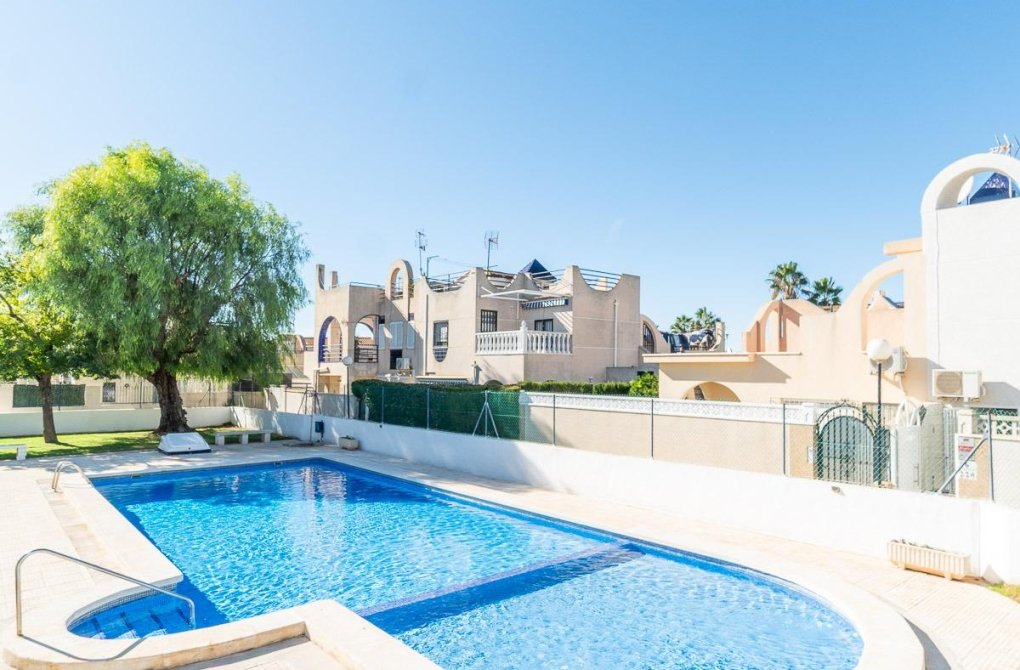 Resale - Terraced house - Torrevieja - Carrefour