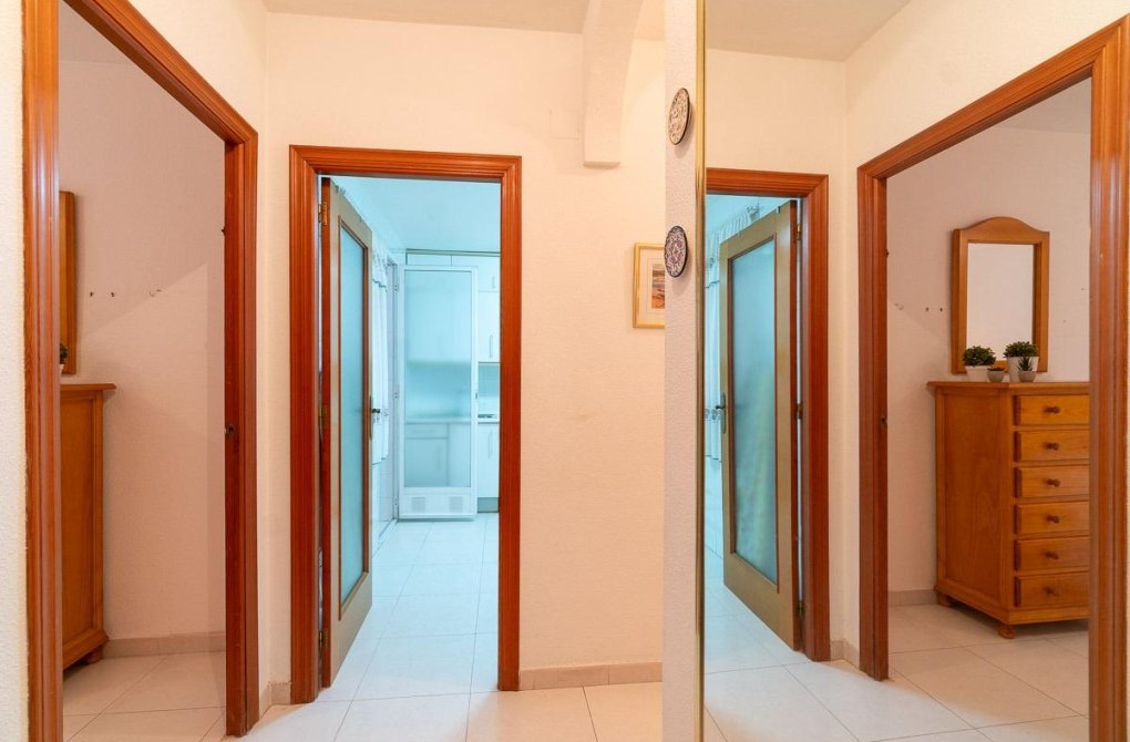 Resale - Apartment - Torrevieja - Playa del Cura