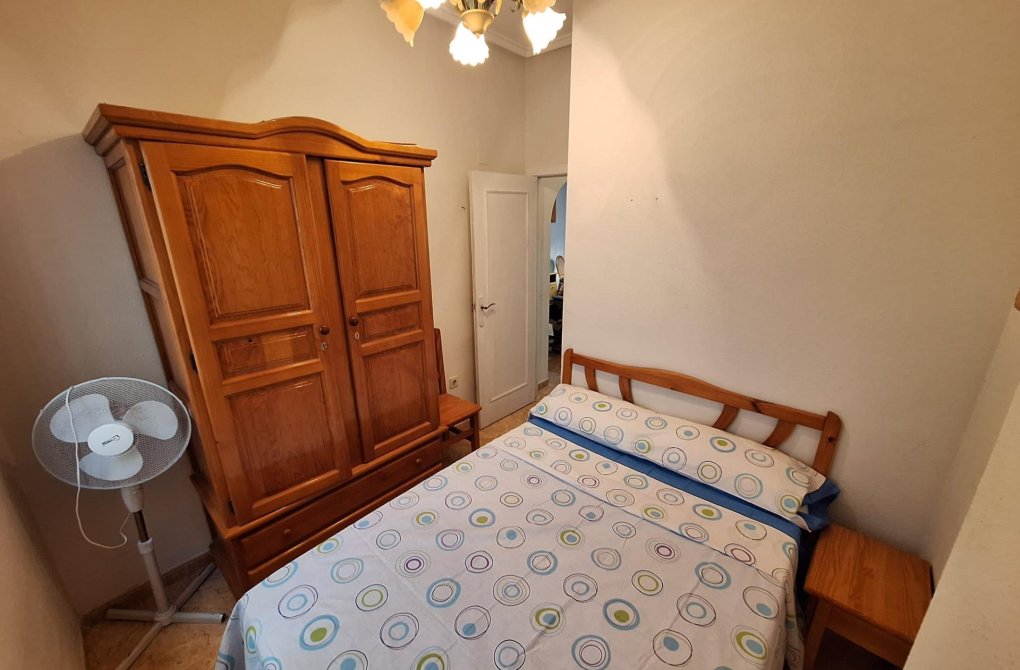  - Apartment - Torrevieja - Centro