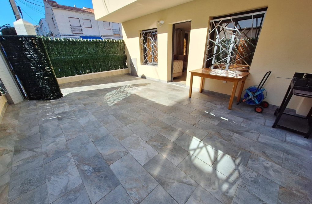 Resale - Terraced house - Torrevieja - Playa del cura