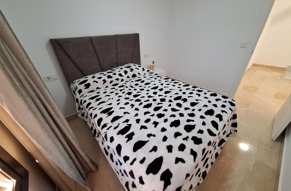 Resale - Terraced house - Torrevieja - Playa del cura