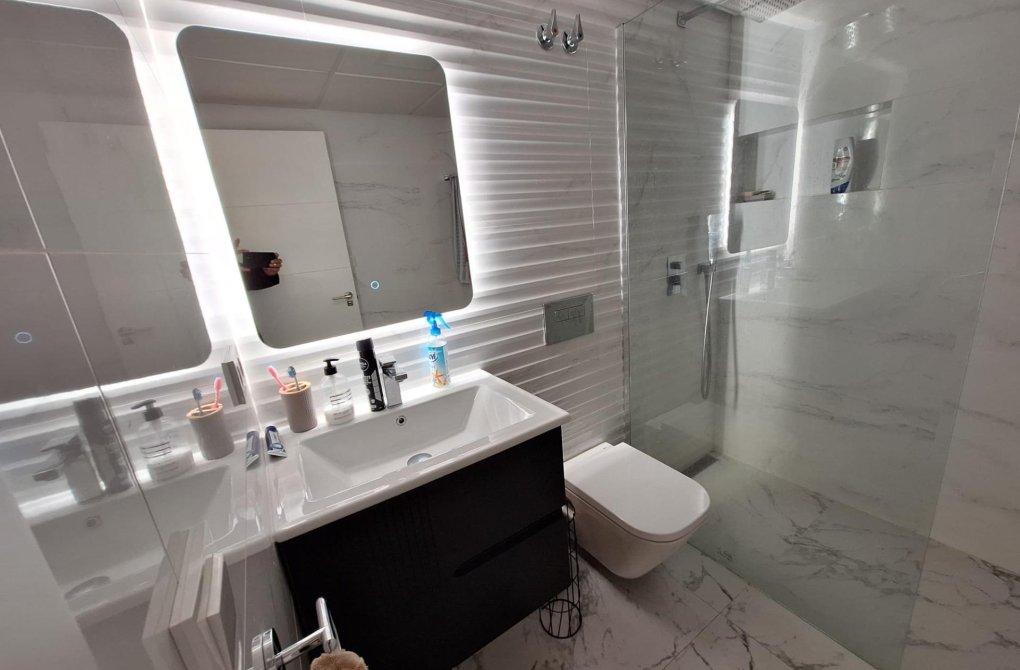 Resale - Terraced house - Torrevieja - Playa del cura