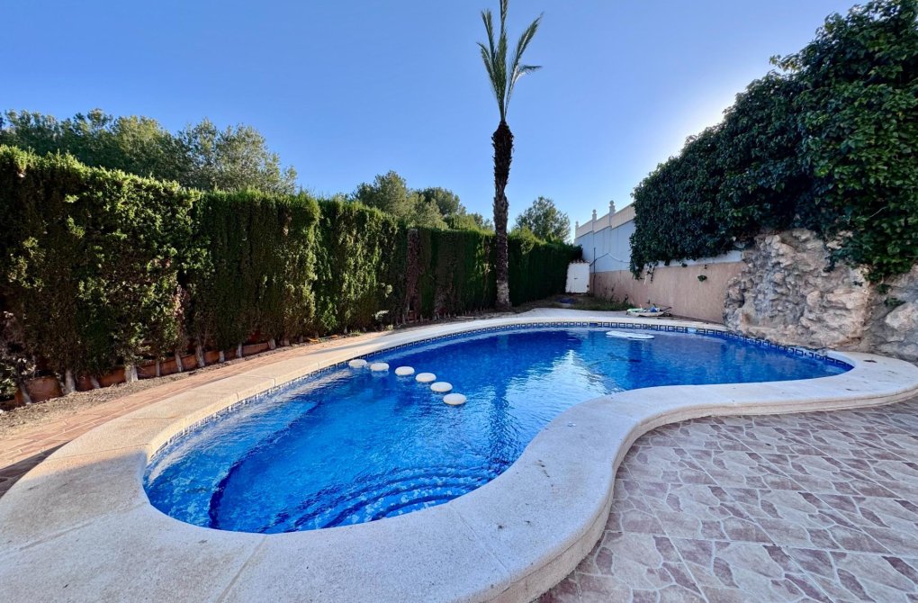 Resale - Villa - Orihuela Costa - Lomas de Cabo Roig-Los Dolses