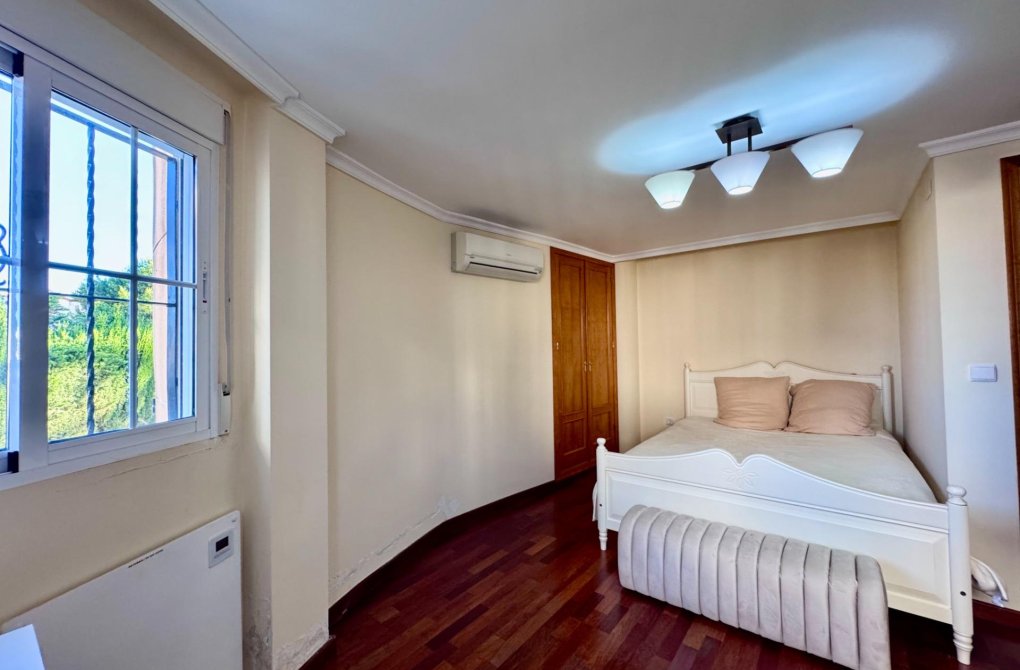 Resale - Villa - Orihuela Costa - Lomas de Cabo Roig-Los Dolses