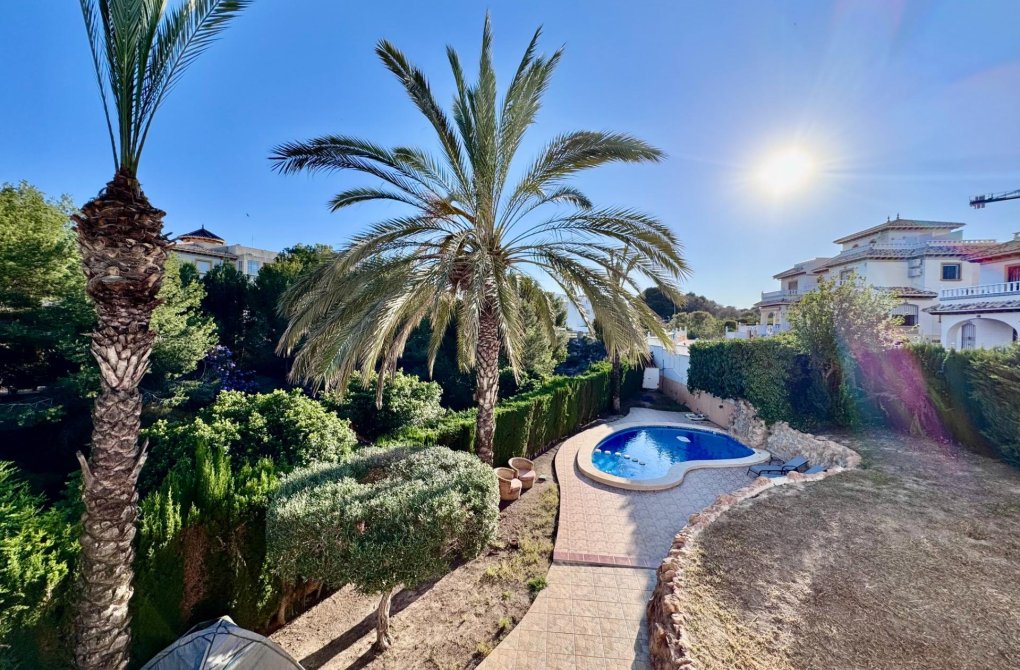 Resale - Villa - Orihuela Costa - Lomas de Cabo Roig-Los Dolses