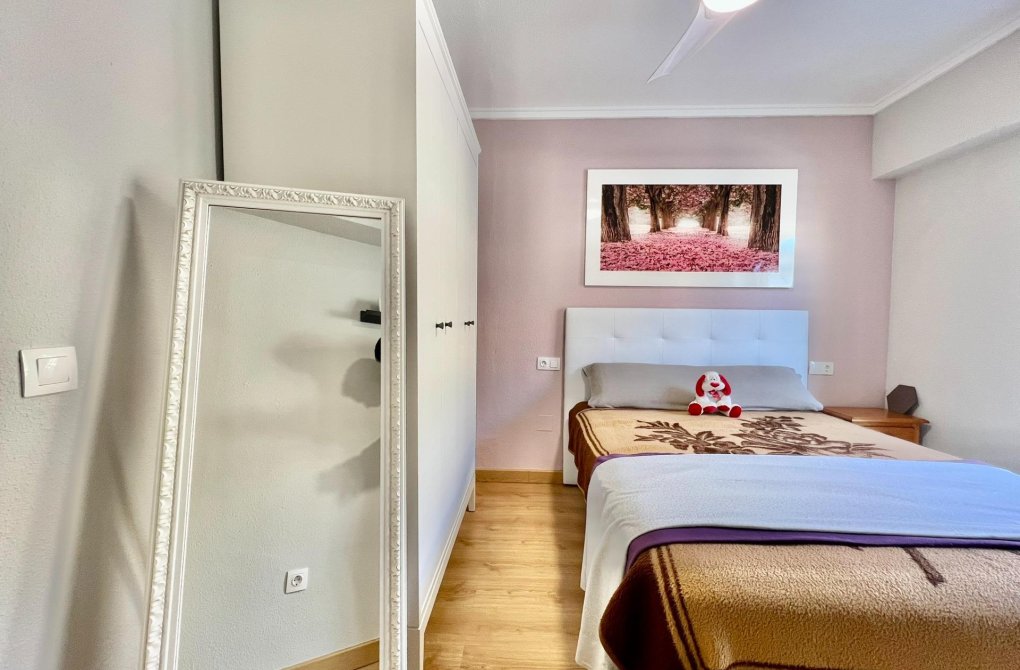 Resale - Triplex - Torrevieja - Habaneras