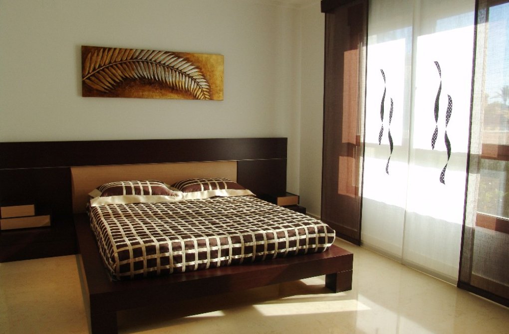 Resale - Villa - Cabo Roig