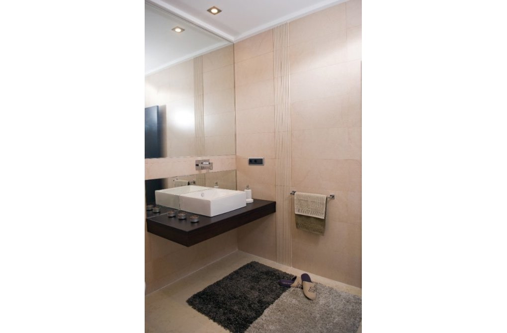 Resale - Villa - Cabo Roig