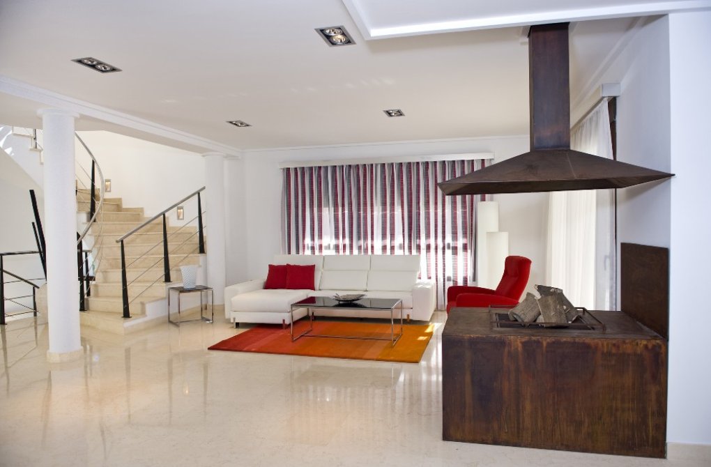 Resale - Villa - Cabo Roig