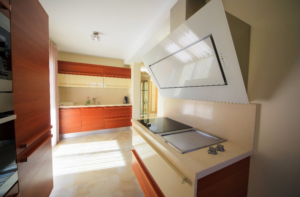 Resale - Villa - Cabo Roig