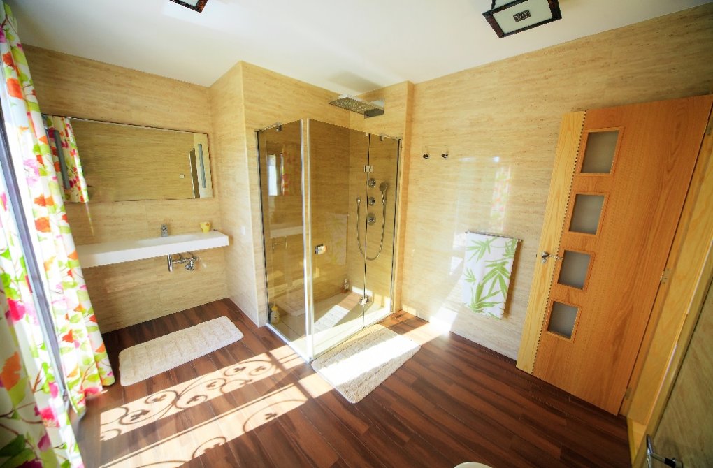 Resale - Villa - Cabo Roig