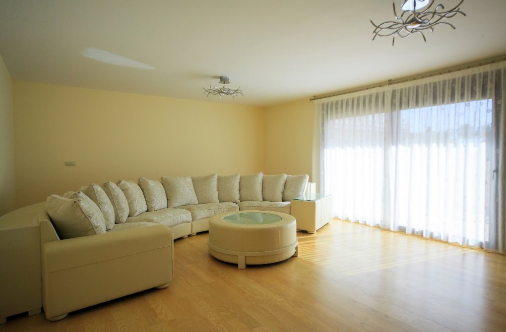 Resale - Villa - Cabo Roig