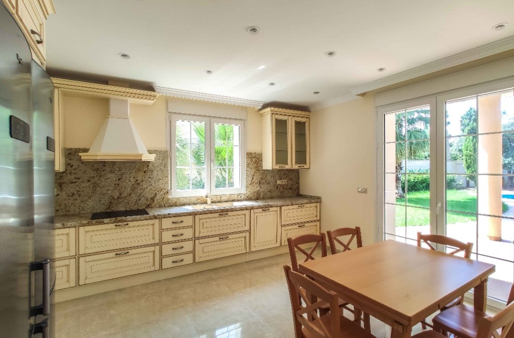 Obra nueva - Chalet - Cabo Roig