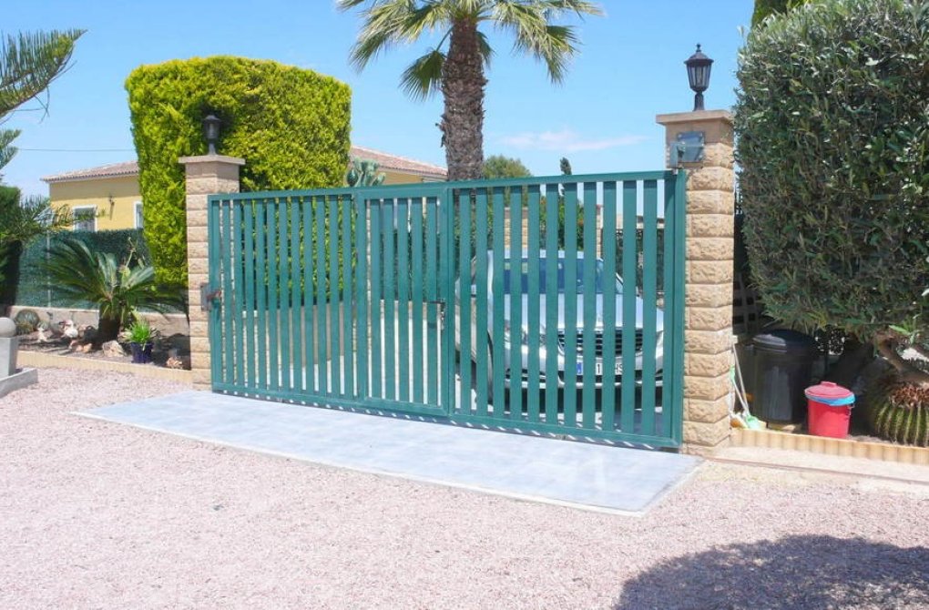 Вторичное жилье -  - Dolores