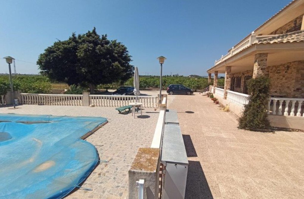 Вторичное жилье -  - San Miguel de Salinas