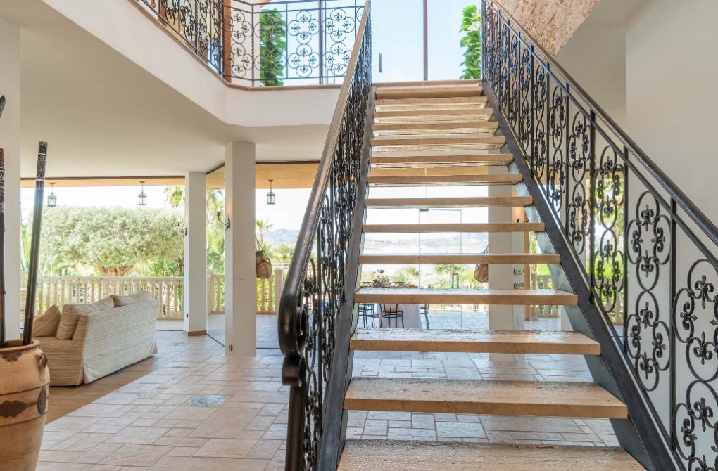 Resale - Villa - Costa Blanca - Orihuela Costa