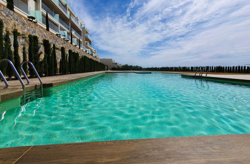 Resale - Apartment - Las Colinas - Las Colinas Golf