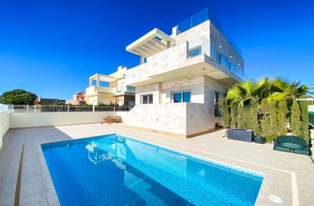 Вторичное жилье - Bилла - La Zenia