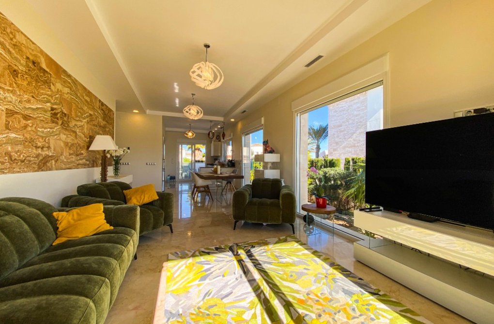 Вторичное жилье - Bилла - La Zenia