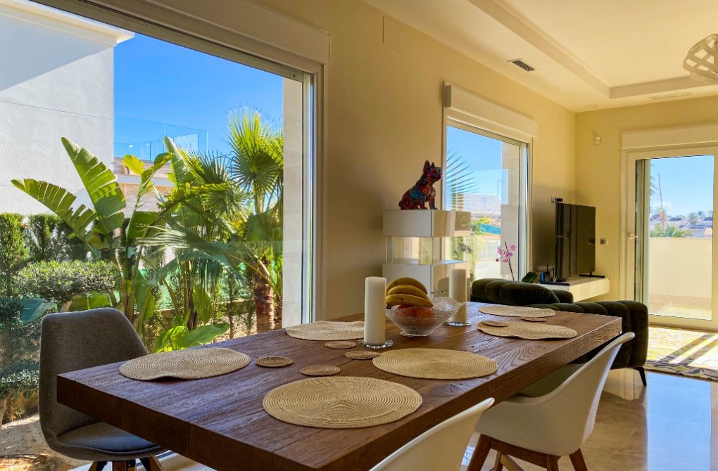 Вторичное жилье - Bилла - La Zenia