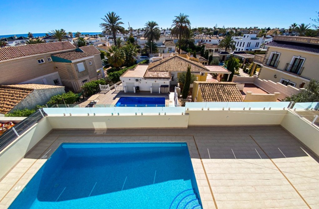 Вторичное жилье - Bилла - La Zenia