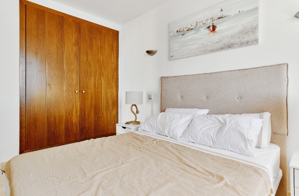  - Apartment - Punta Prima - La Entrada