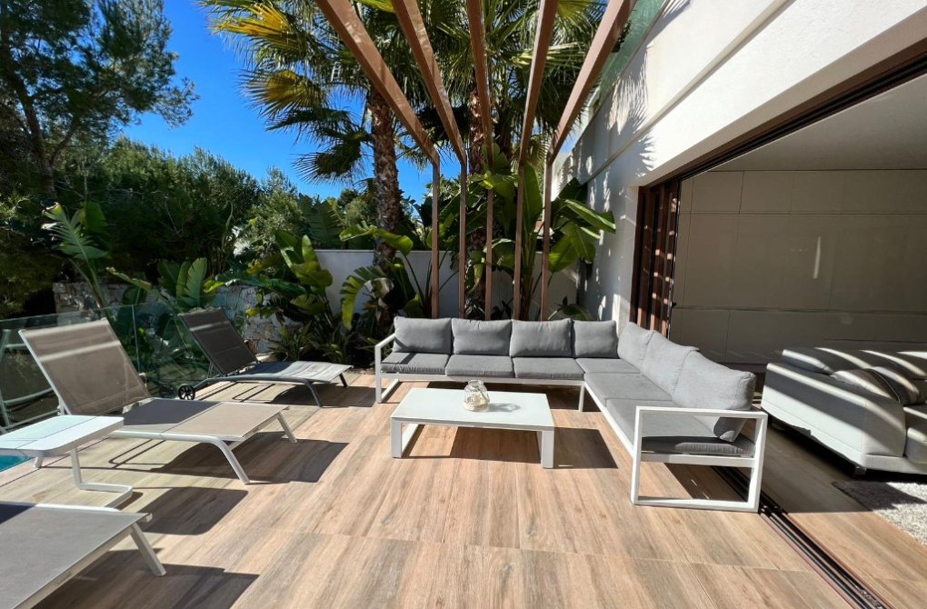 Resale - Villa - Las Colinas - Las Colinas Golf