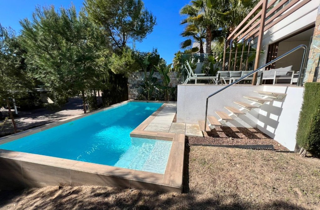 Resale - Villa - Las Colinas - Las Colinas Golf