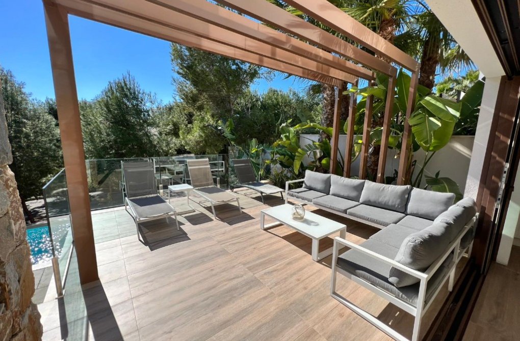 Resale - Villa - Las Colinas - Las Colinas Golf